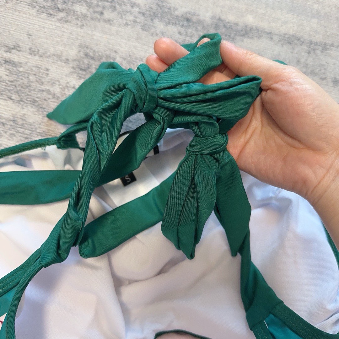 Bagsaaa Gvc*1 Green Flower One Piece Swimwear