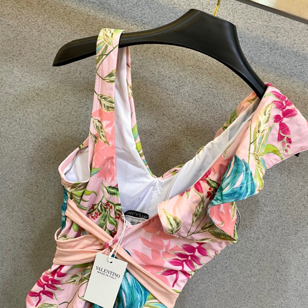 Bagsaaa Va1e*ntin0 Flower Pink One Piece Swimwear
