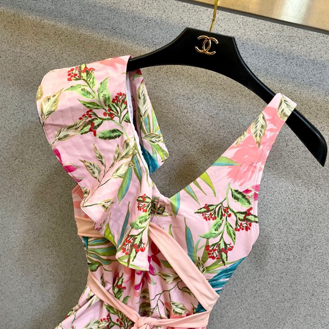 Bagsaaa Va1e*ntin0 Flower Pink One Piece Swimwear