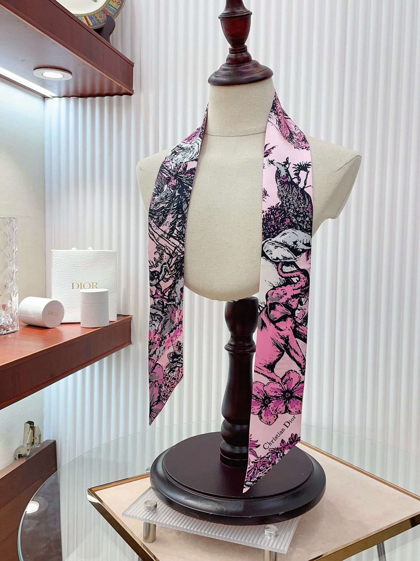 Bagsaaa D10r Toile de Jouy Sauvage Mitzah Scarf Pink - 6 x 105 cm