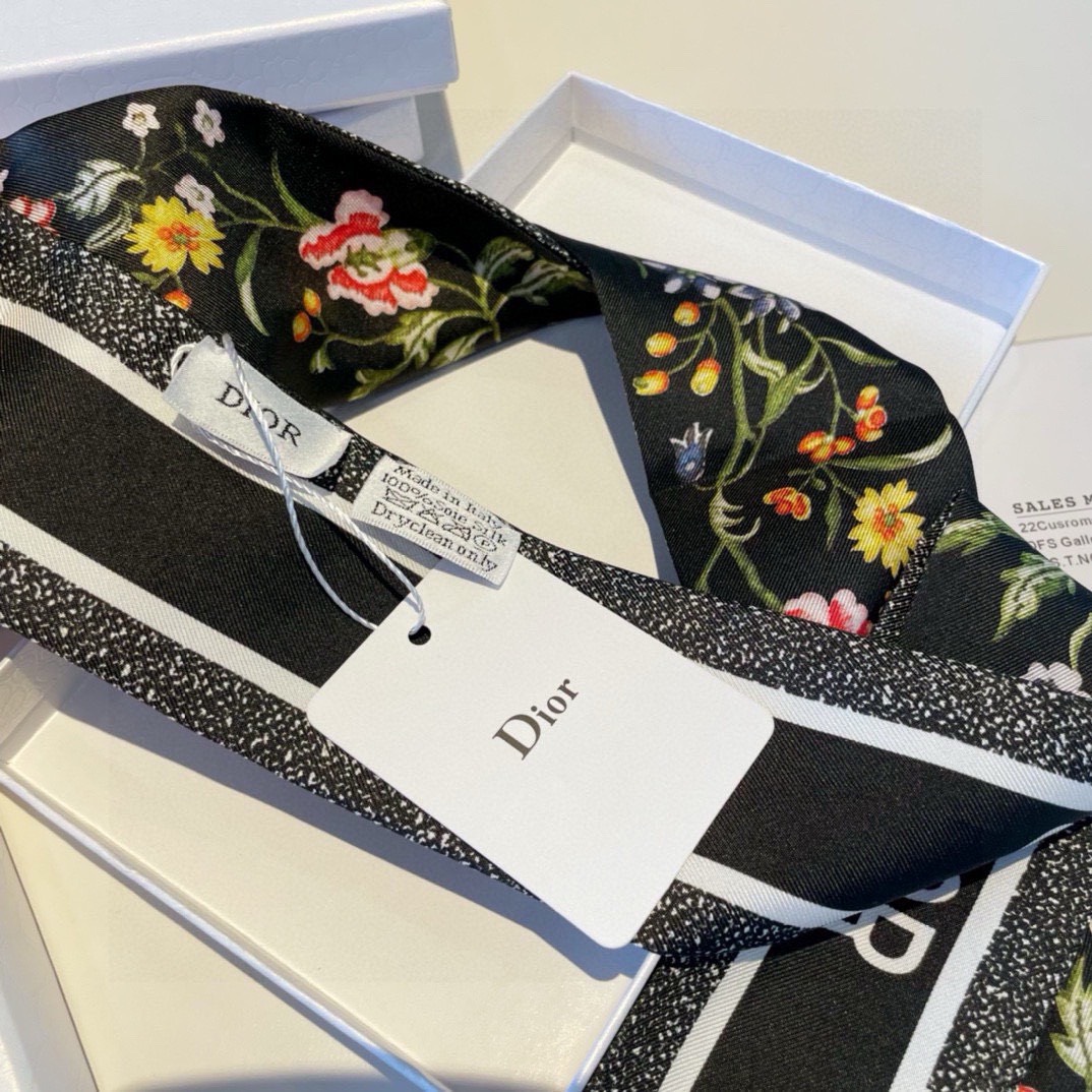 Bagsaaa D10r D-Floral Mitzah ScarfBlack Multicolor Silk Twilly - 6 x 105 cm