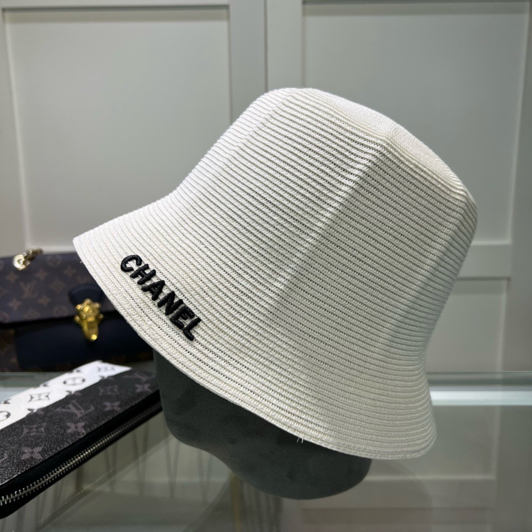 Bagsaaa Ch**el Bucket Hat 02