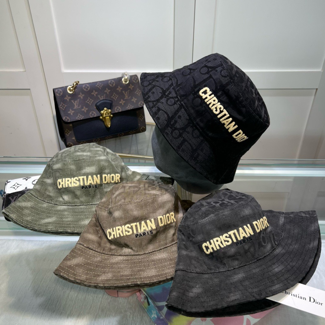Bagsaaa D10r Bucket Hat