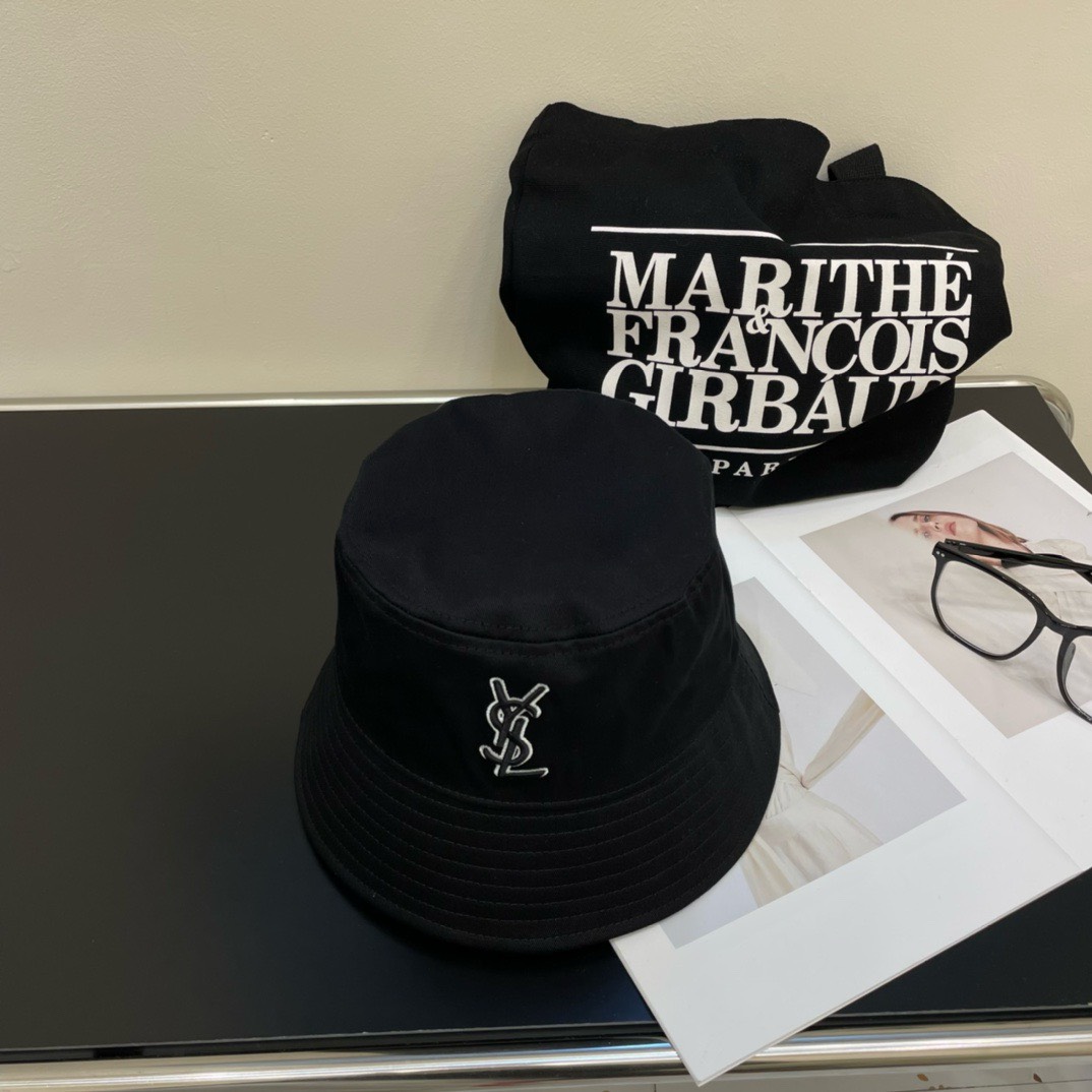 Bagsaaa Y51 Black Front Logo Bucket Hat