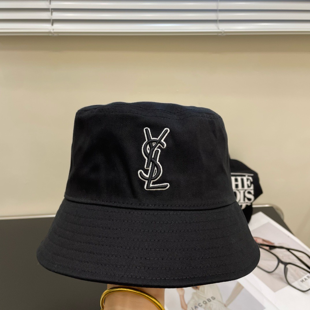 Bagsaaa Y51 Black Front Logo Bucket Hat