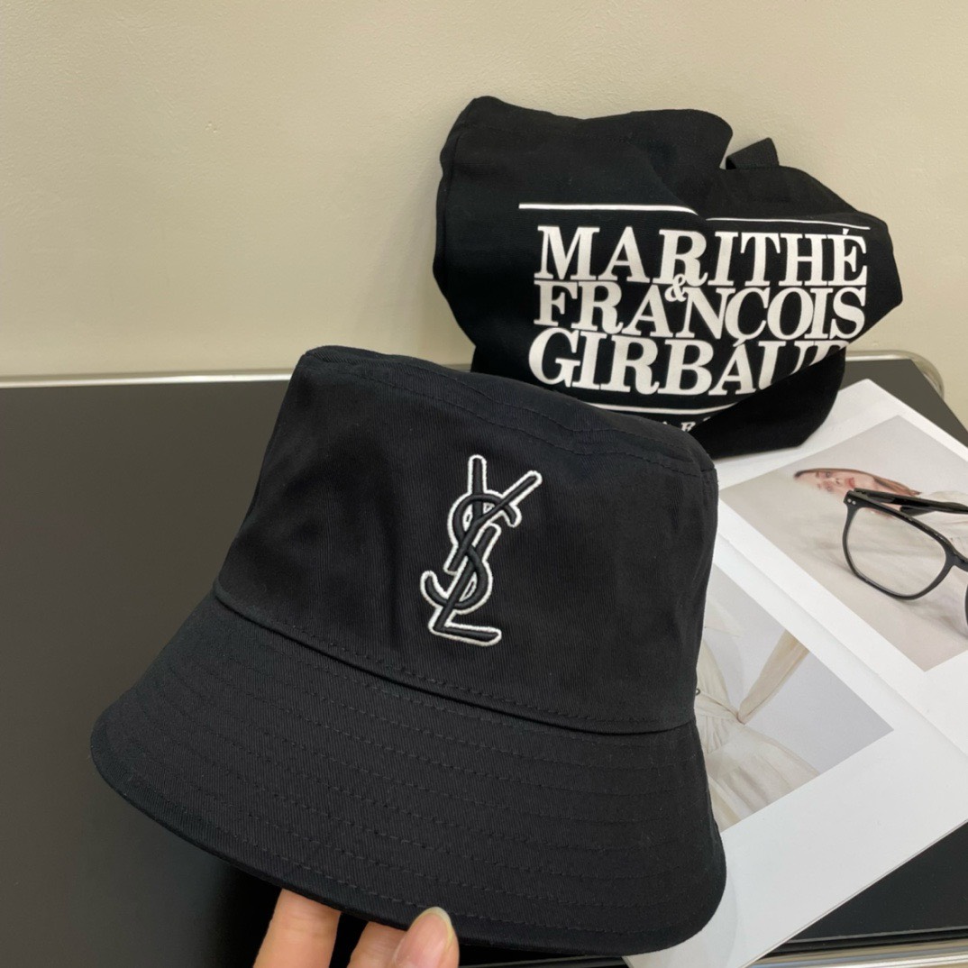 Bagsaaa Y51 Black Front Logo Bucket Hat