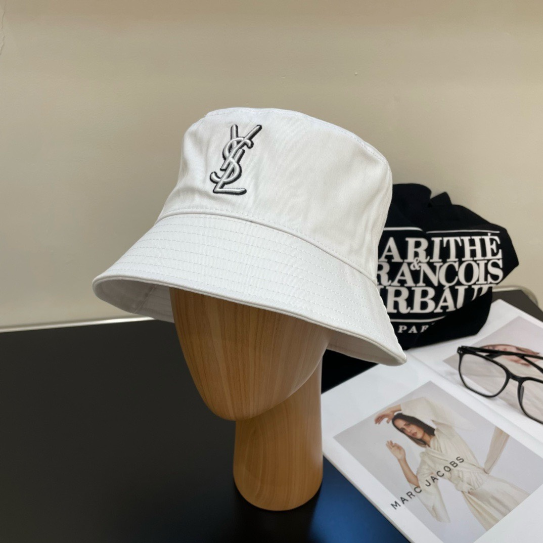 Bagsaaa Y51 White Front Logo Bucket Hat