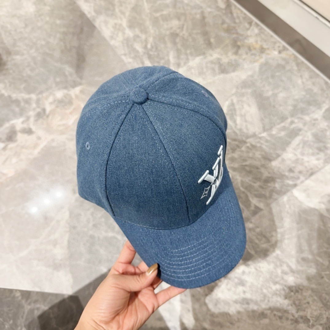 Bagsaaa L0vis Vvtt0n Blue Cap 02