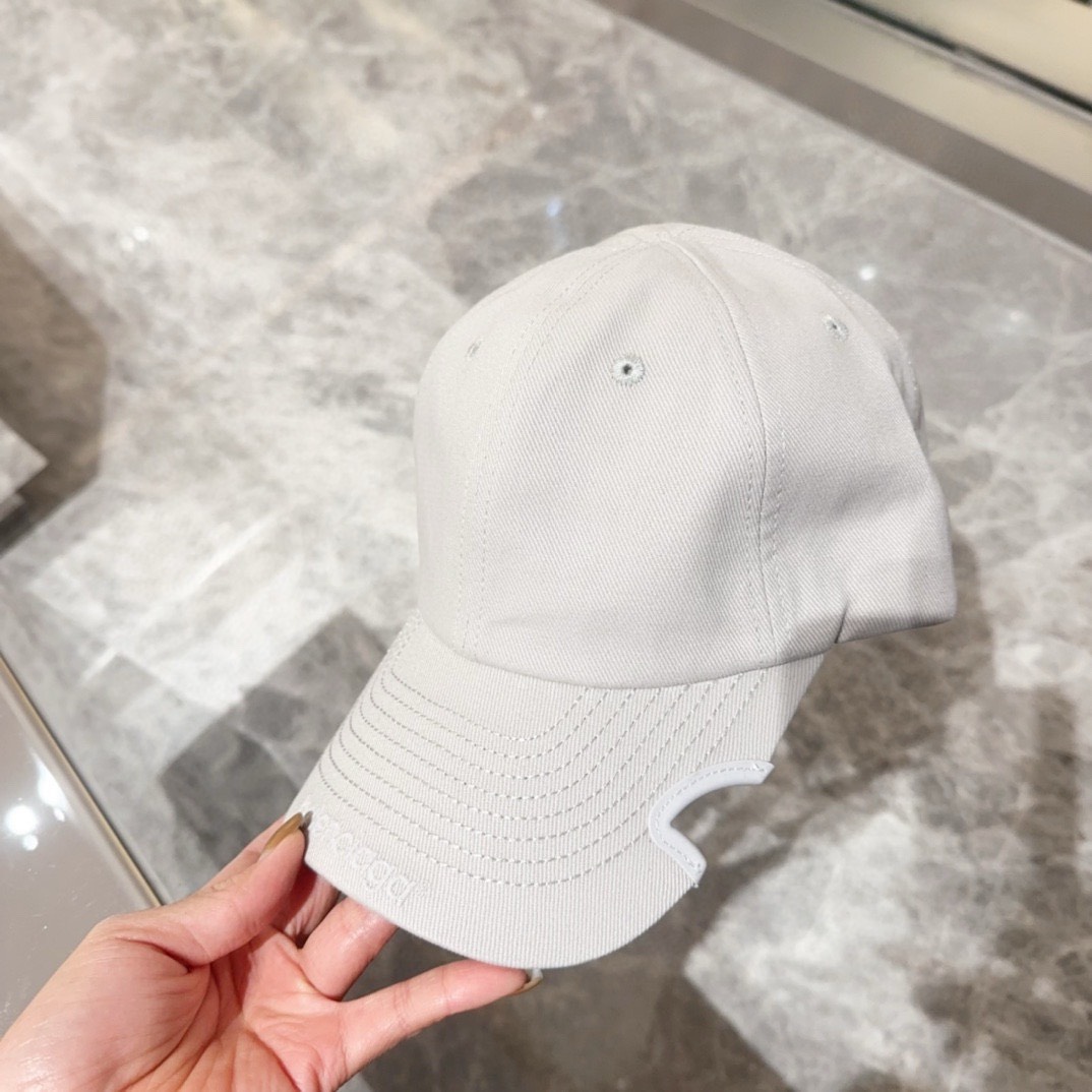 Bagsaaa Ba1en*iaga logo-embroidered cut-out cap white