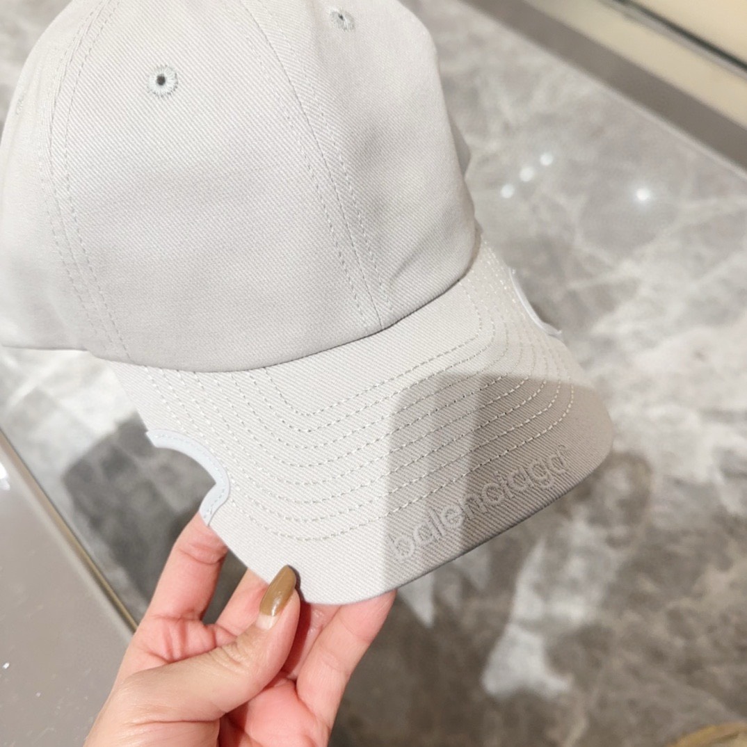 Bagsaaa Ba1en*iaga logo-embroidered cut-out cap white