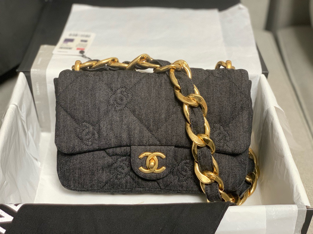 Bagsaaa Ch**el Funky Town Black Denim - 24cm