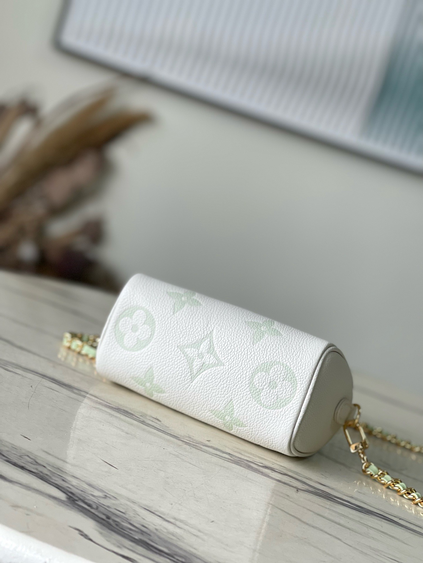 Bagsaaa L0vis Vvtt0n Nano Speedy Latte White / Matcha Green - M24169 - 16 x 10 x 7.5 cm