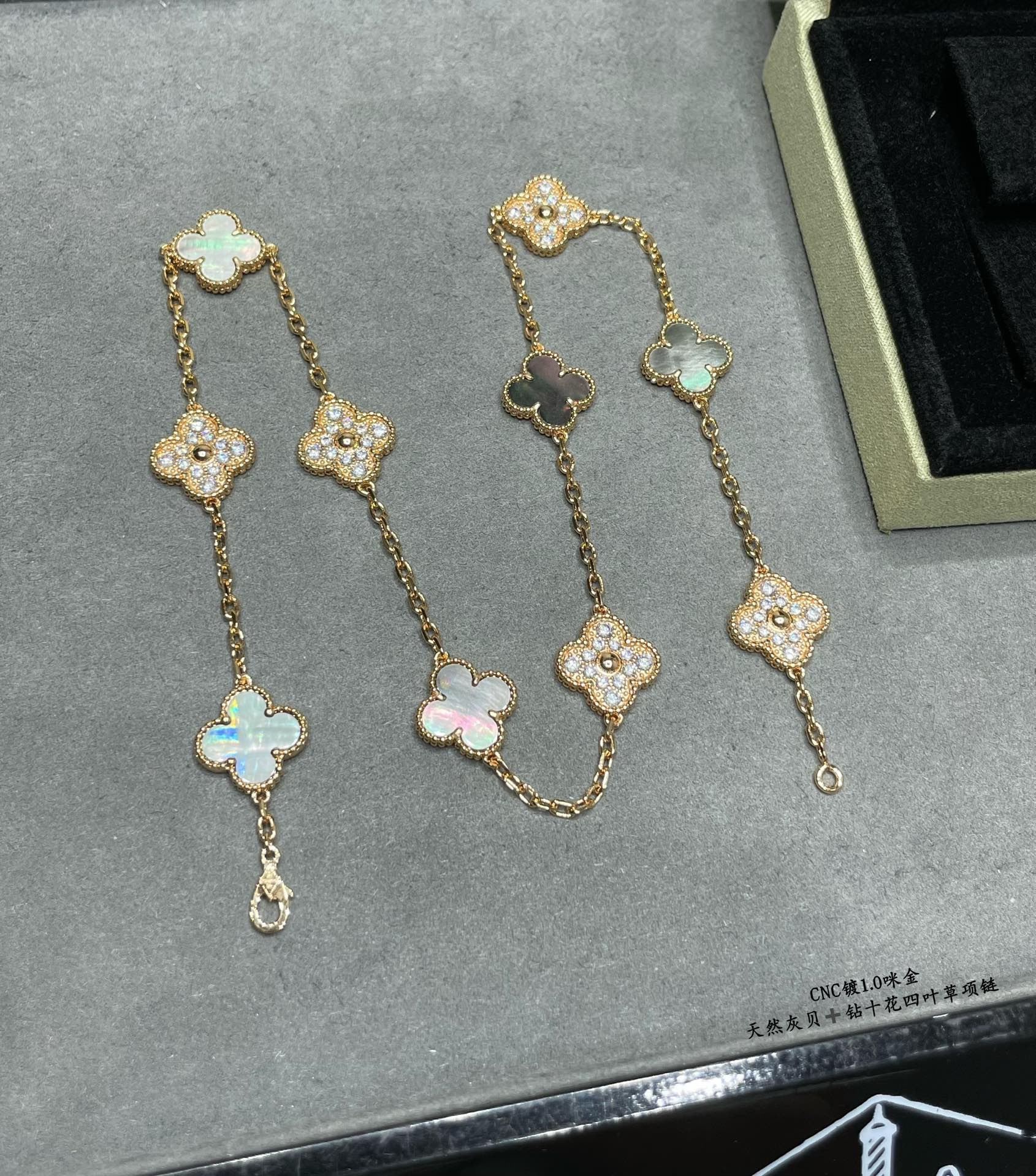 Bagsaaa V*n Cl**f & Arp*1s Vinatge Alhambra necklace, 10 motifs with D1am0nd