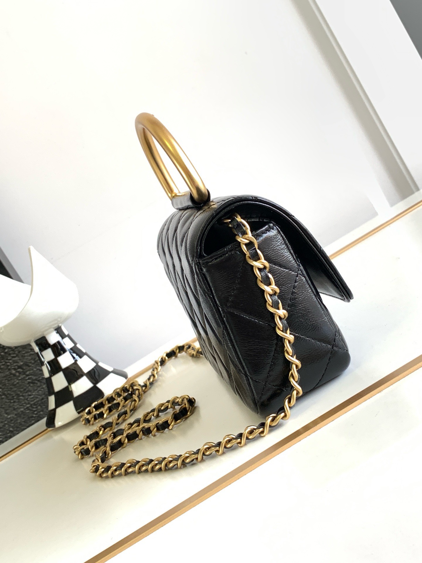 Bagsaaa Ch**el 23B Vintage Top Handle Bag In Black