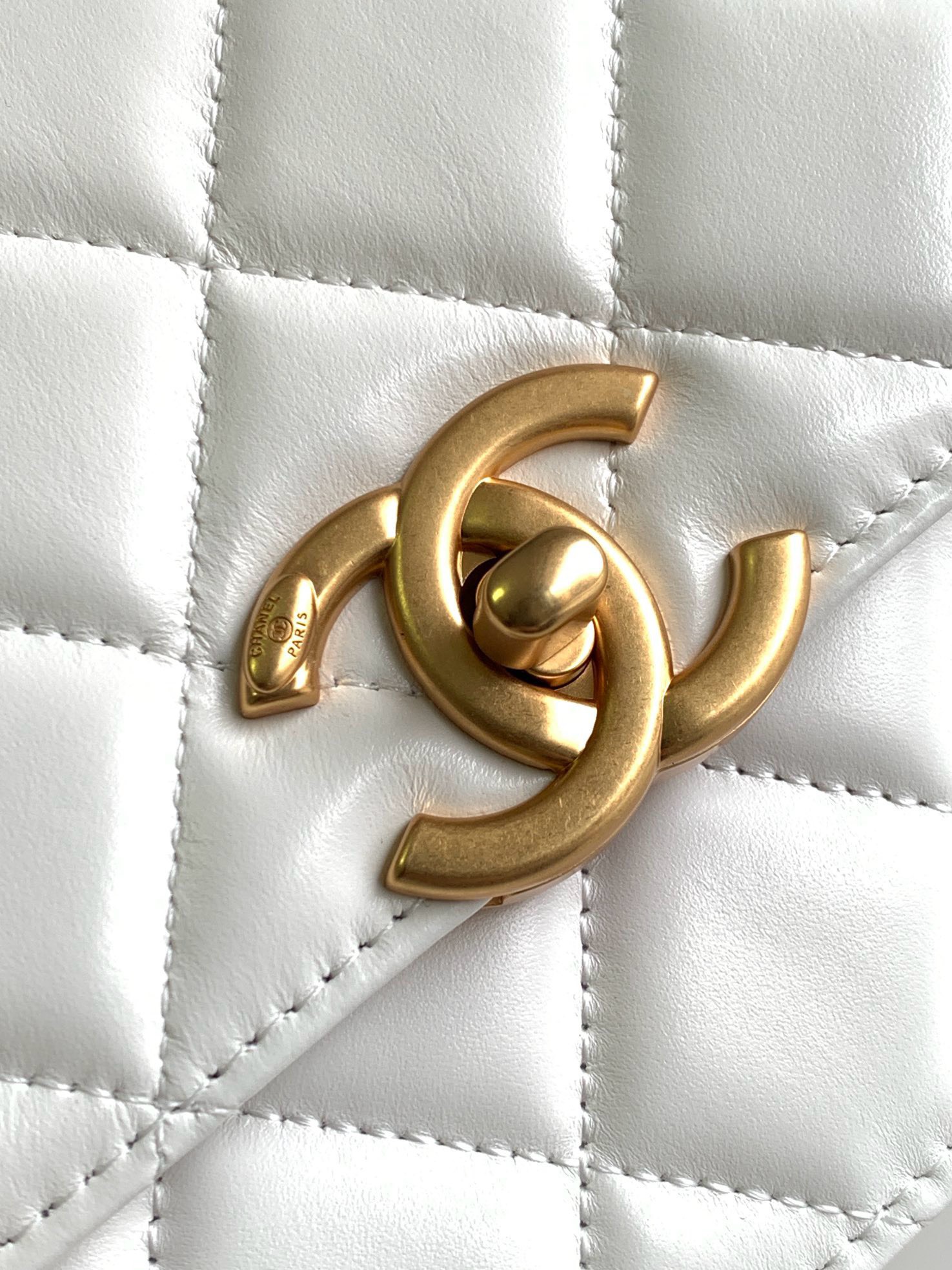 Bagsaaa Ch**el WOC In White Lambskin Bag - 22cm