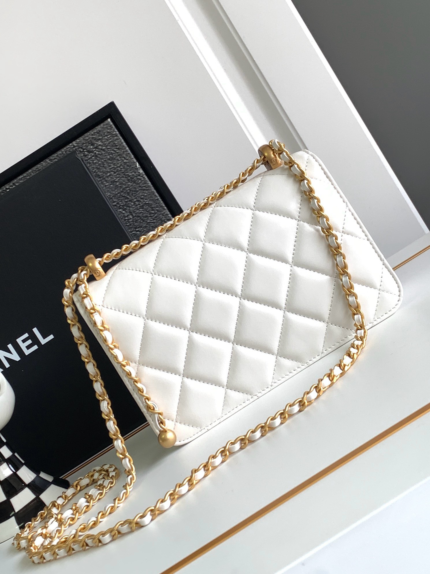 Bagsaaa Ch**el WOC In White Lambskin Bag - 19cm