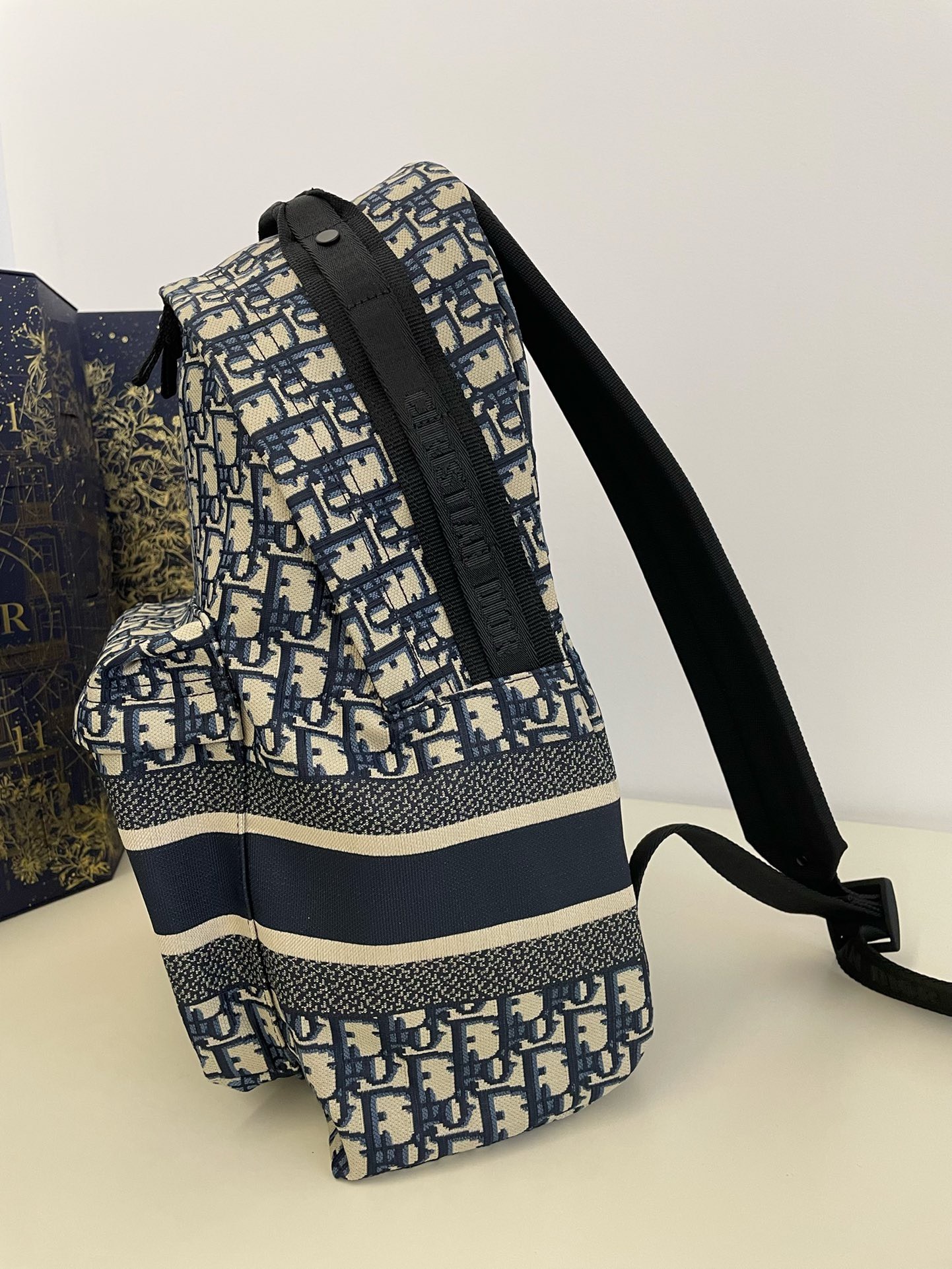 Bagsaaa D10r Oblique Canvas Blue Backpack - 35x41x15cm