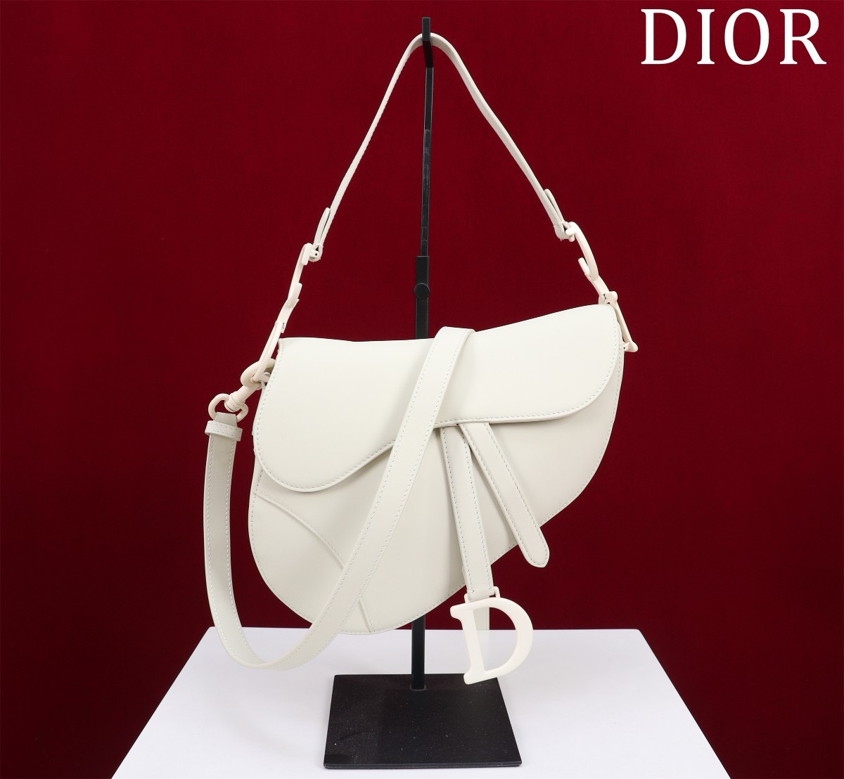 Bagsaaa D10r Saddle Medium All White With Strap - 25.5x20x6.5cm