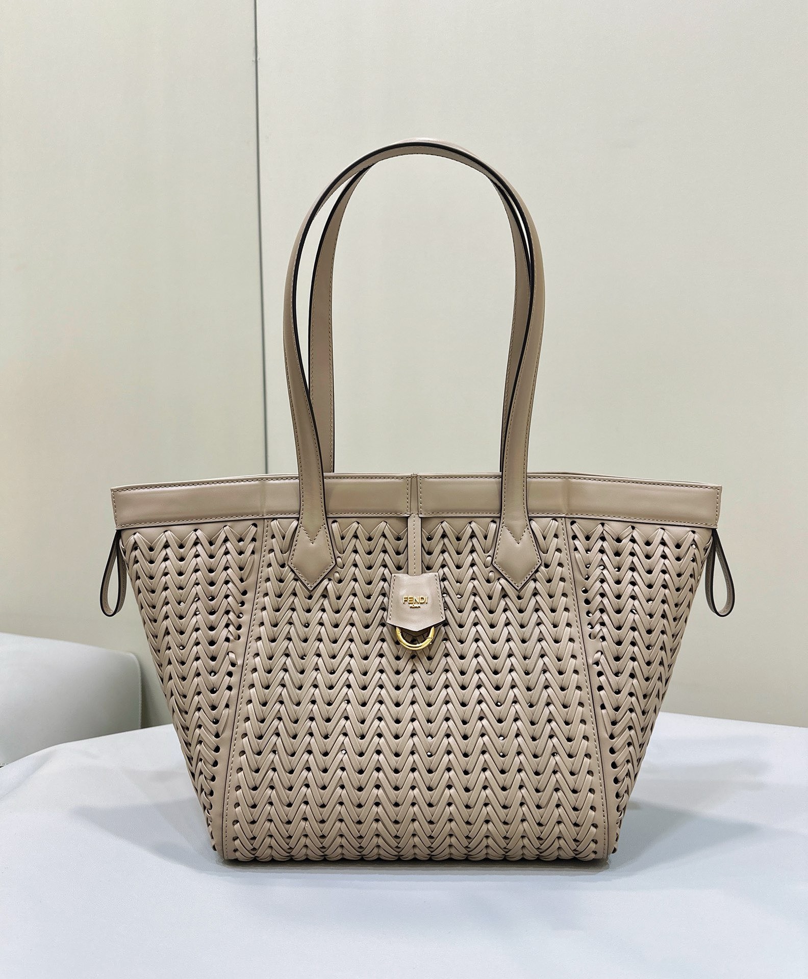 Bagsaaa F**di Origami Medium Beige interlaced leather bag that can be transformed