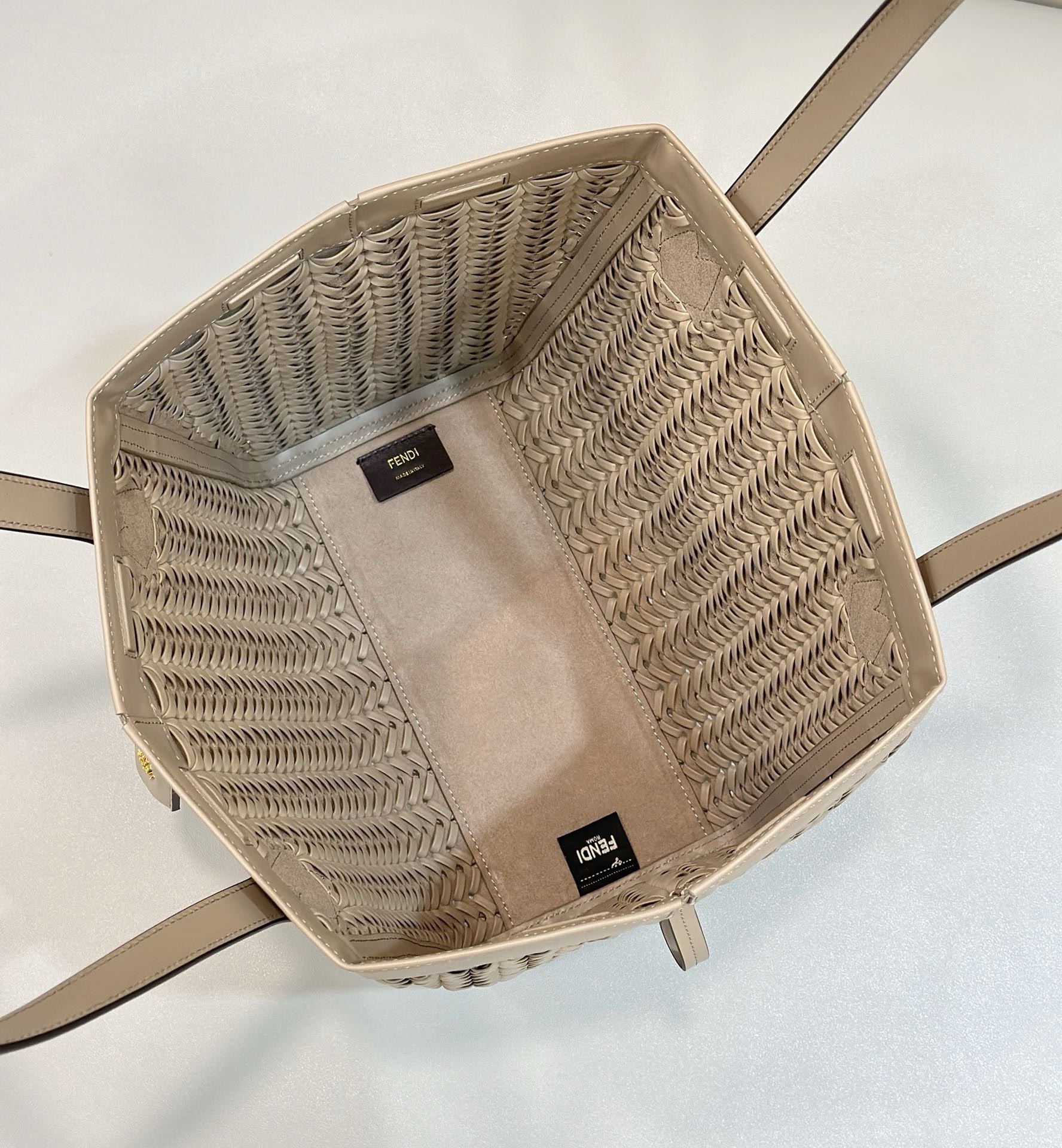 Bagsaaa F**di Origami Medium Beige interlaced leather bag that can be transformed