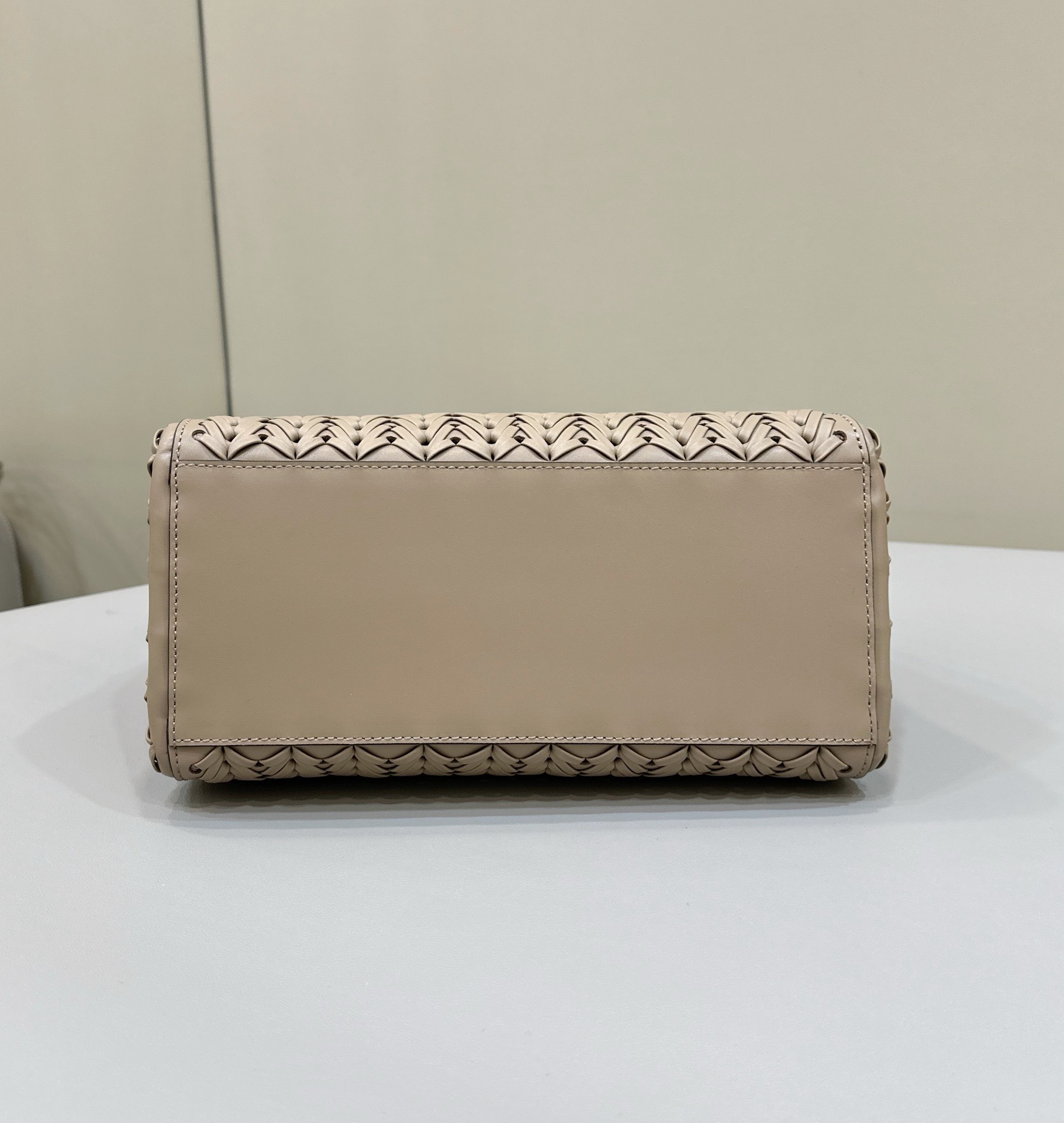 Bagsaaa F**di Origami Medium Beige interlaced leather bag that can be transformed