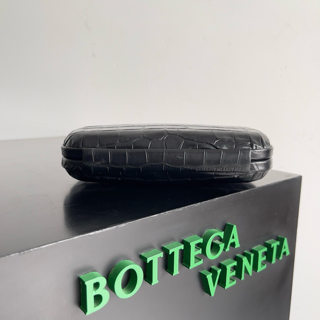 Bagsaa B0tt*ga Ven*ta Knot Crocodile Black - 20x12x5.5cm