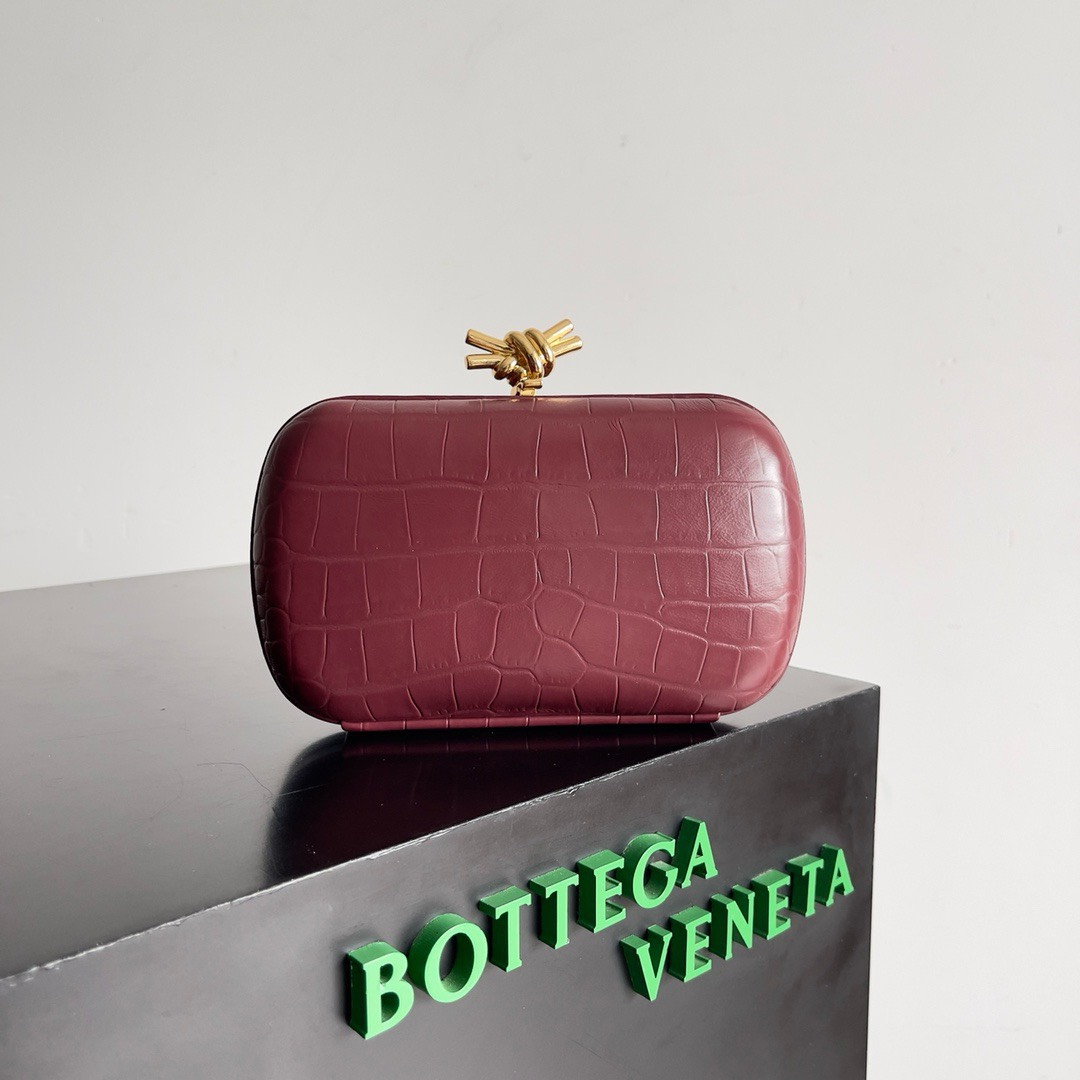 Bagsaa B0tt*ga Ven*ta Knot Crocodile Burgundy - 20x12x5.5cm