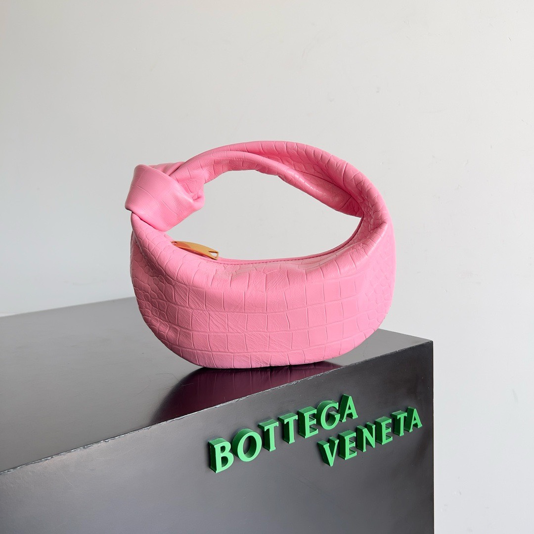 Bagsaaa B0tt*ga Ven*ta Small Jodie Crocodile Pink Bag - 23x15x5cm