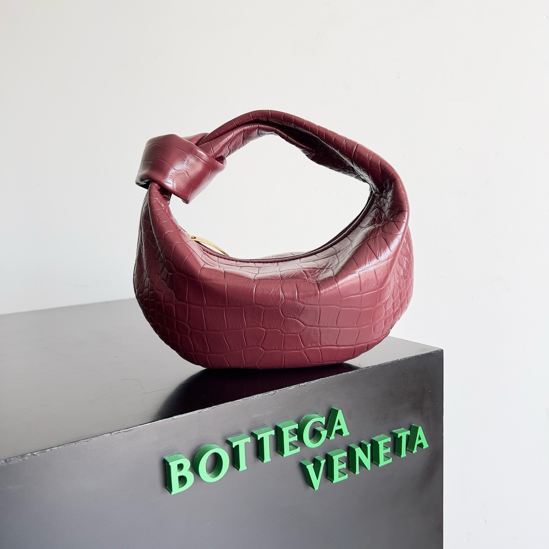 Bagsaaa B0tt*ga Ven*ta Small Jodie Crocodile Bv*b*rry Bag - 23x15x5cm