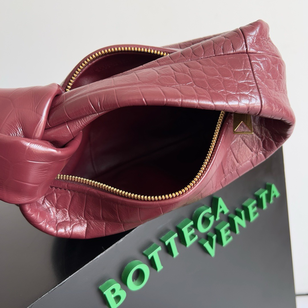 Bagsaaa B0tt*ga Ven*ta Small Jodie Crocodile Bv*b*rry Bag - 23x15x5cm