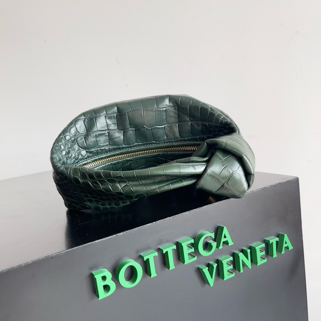 Bagsaaa B0tt*ga Ven*ta Small Jodie Crocodile Dark Green Bag - 23x15x5cm
