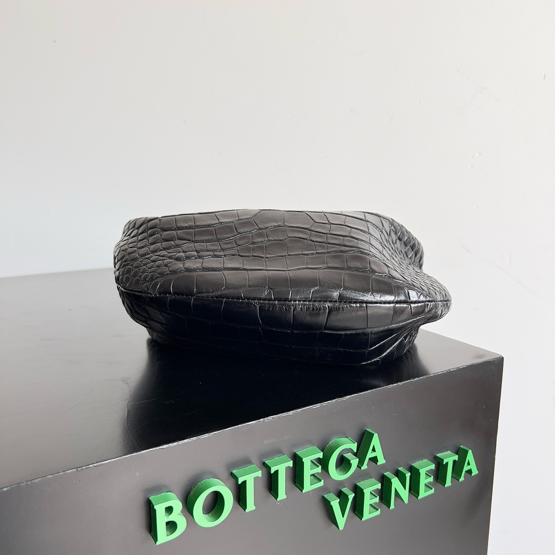 Bagsaaa B0tt*ga Ven*ta Small Jodie Crocodile Black Bag - 23x15x5cm