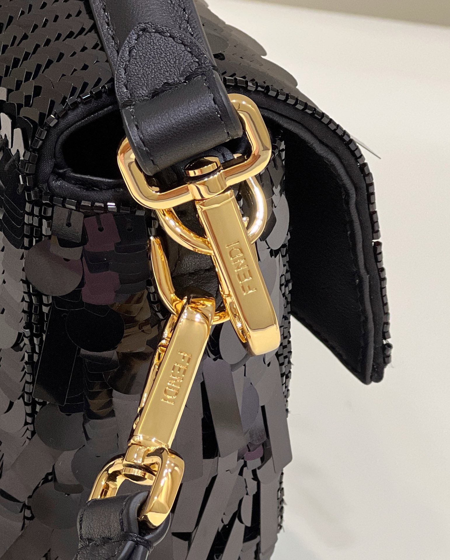 Bagsaaa F**di Baguette Black sequin and leather bag - 27x15x6cm