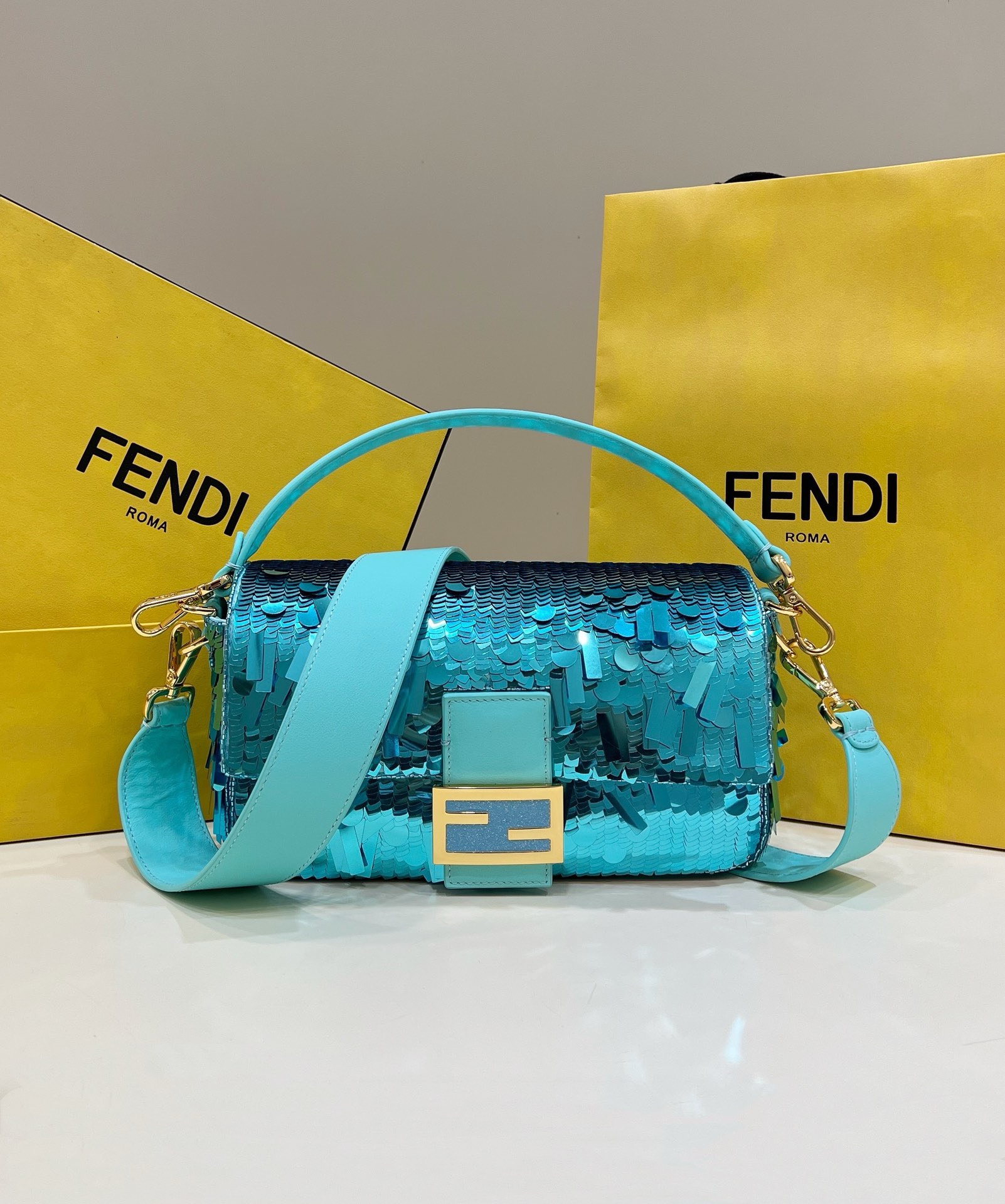 Bagsaaa F**di Baguette Blue sequin and leather bag - 27x15x6cm