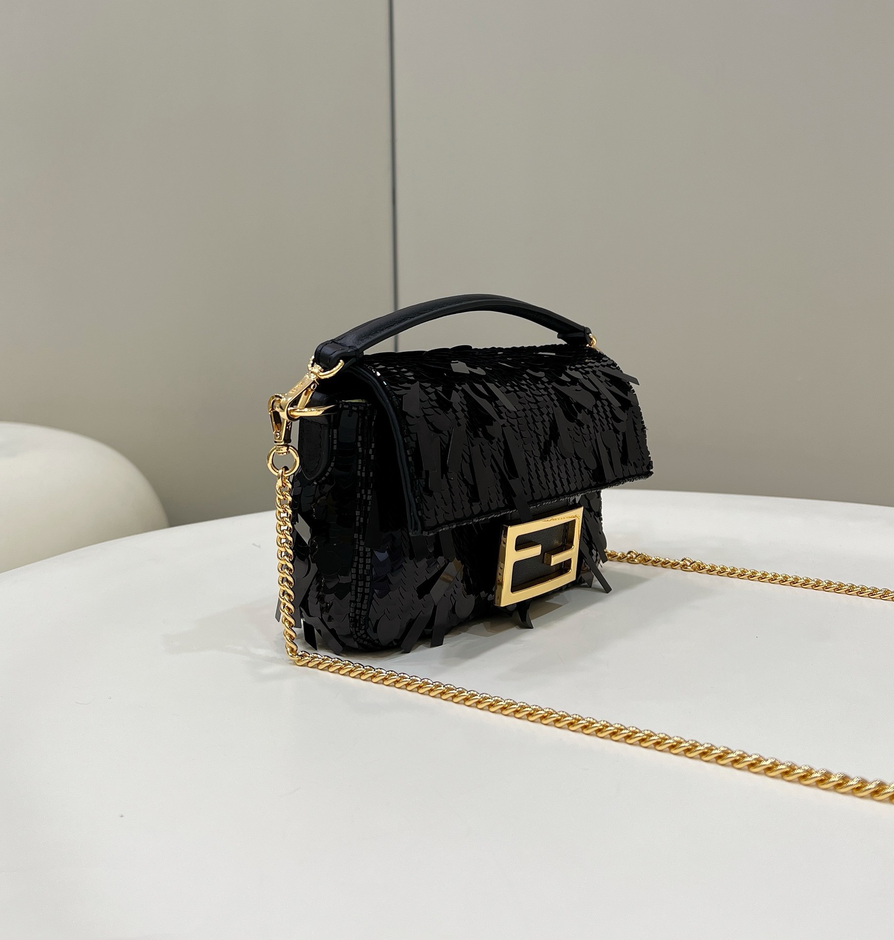 Bagsaaa F**di Mni Baguette Black sequin and leather bag - 19*5*11cm