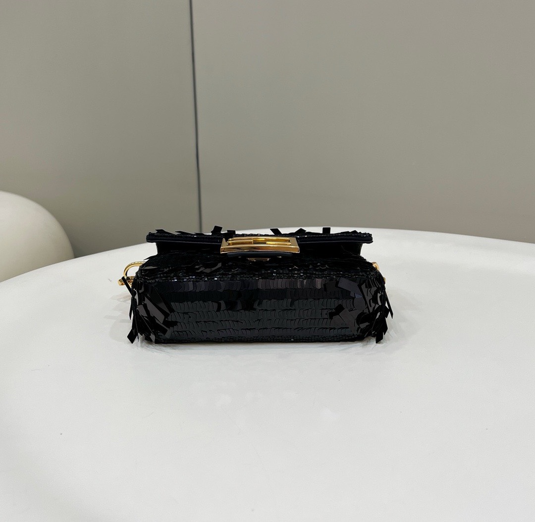 Bagsaaa F**di Mni Baguette Black sequin and leather bag - 19*5*11cm