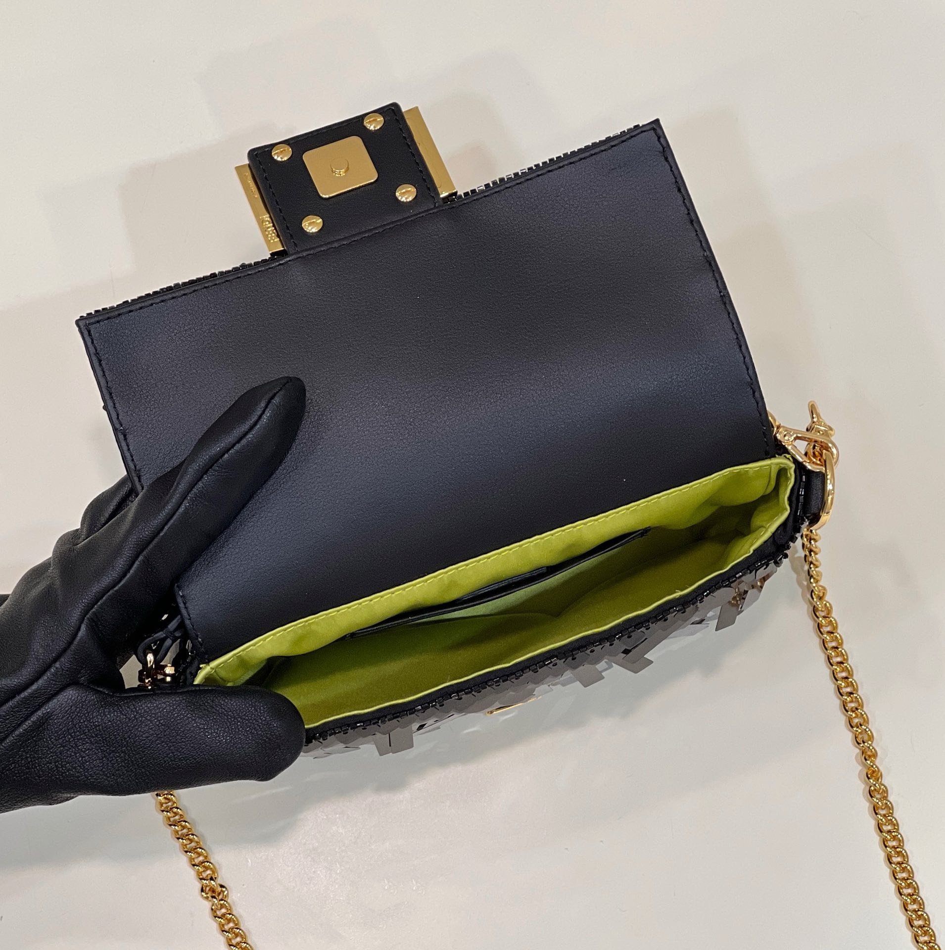 Bagsaaa F**di Mni Baguette Black sequin and leather bag - 19*5*11cm