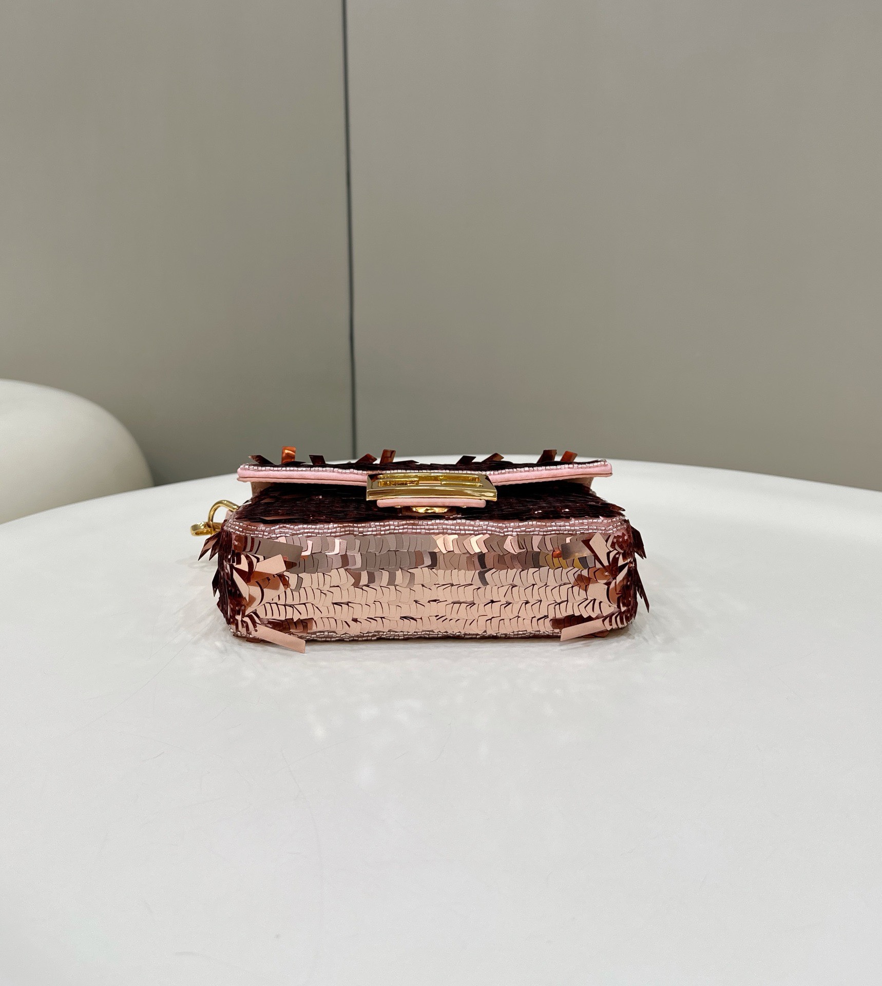 Bagsaaa F**di Mni Baguette Pink sequin and leather bag - 19*5*11cm