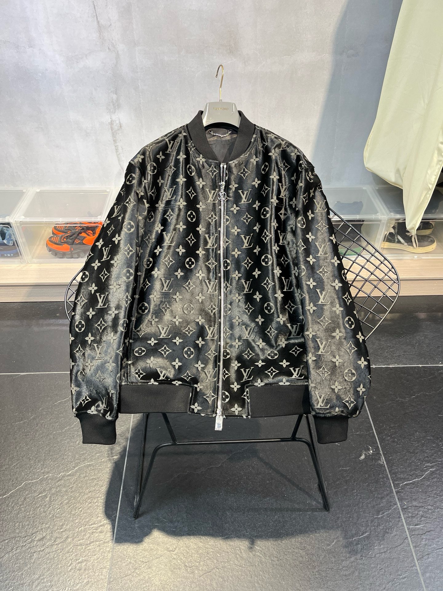 Bagsaaa L0vis Vvtt0n Leather Black Monogram Jacket