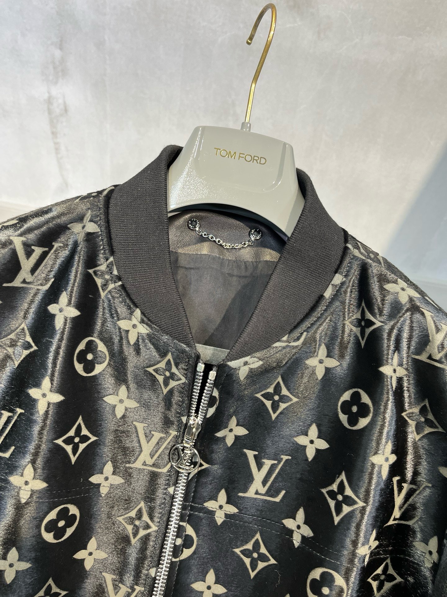 Bagsaaa L0vis Vvtt0n Leather Black Monogram Jacket