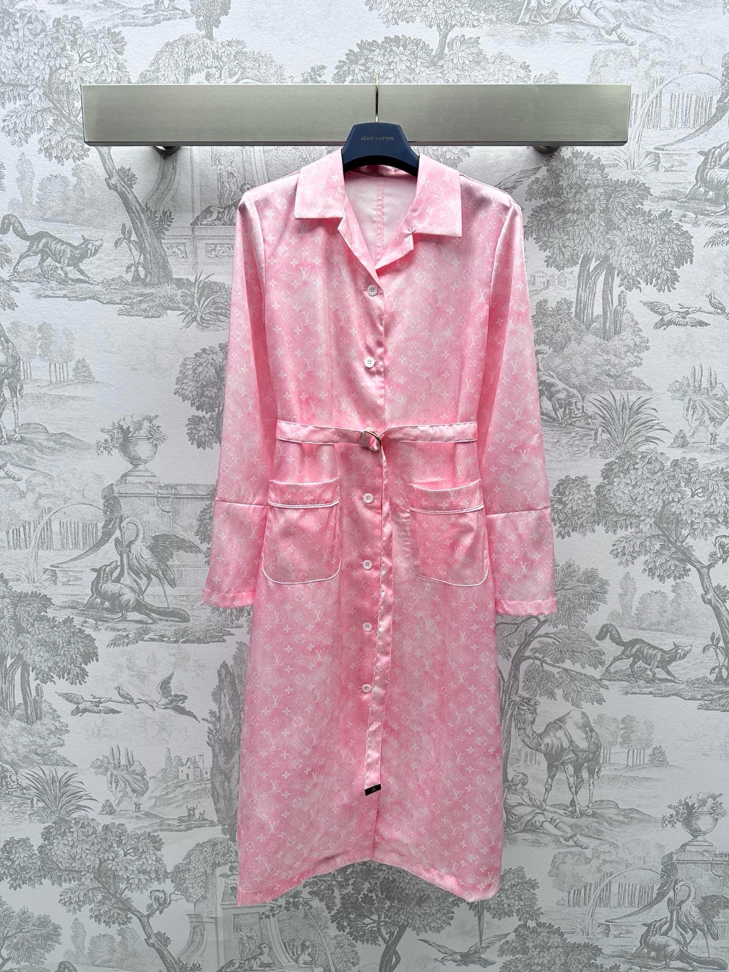 Bagsaaa L0vis Vvtt0n Monogram Cloud Shirt Dress