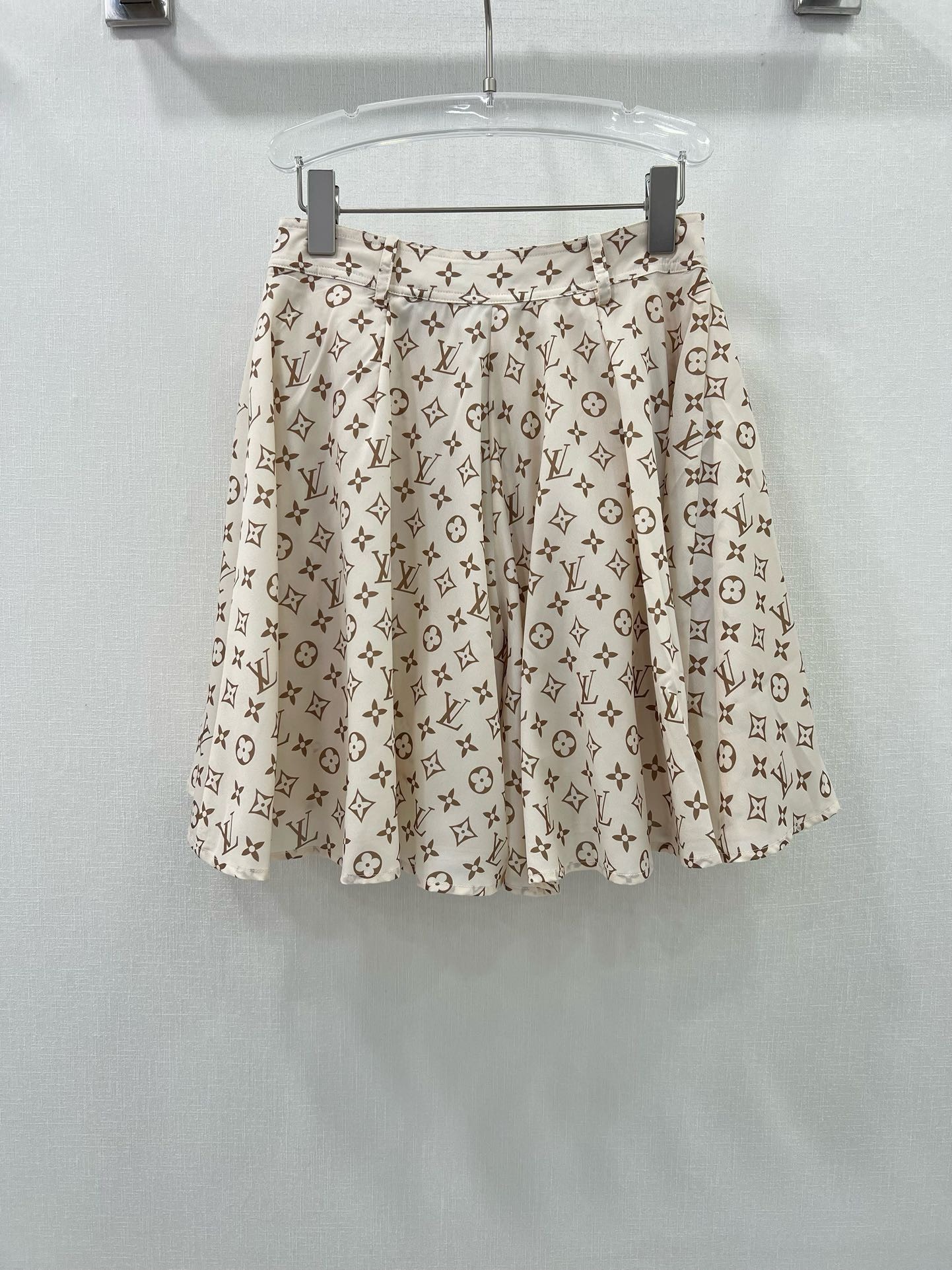Bagsaaa L0vis Vvtt0n Silk Fabric Monogram Cream Color Short Skirt