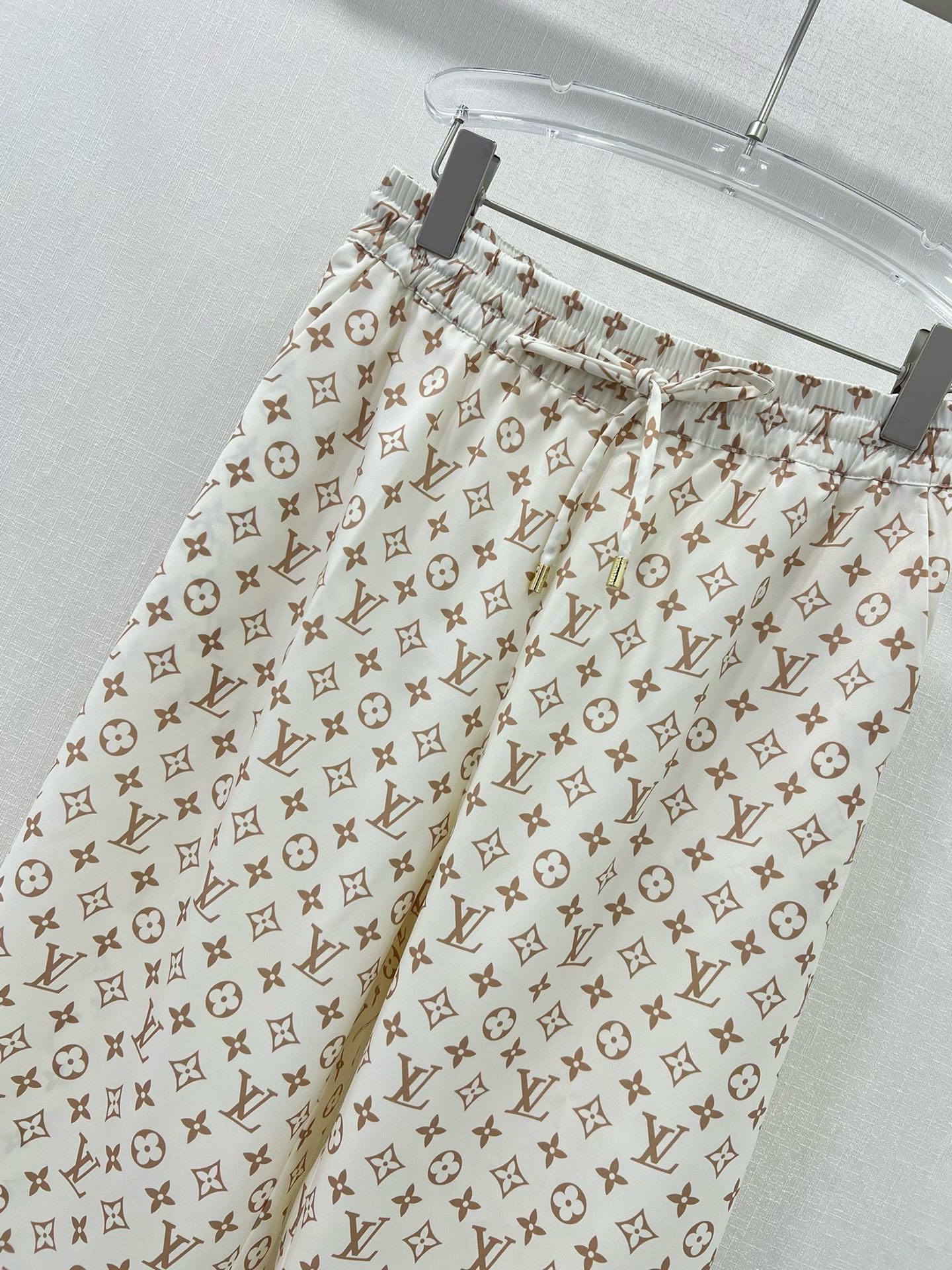Bagsaaa L0vis Vvtt0n Silk Fabric Monogram Cream Color Pants