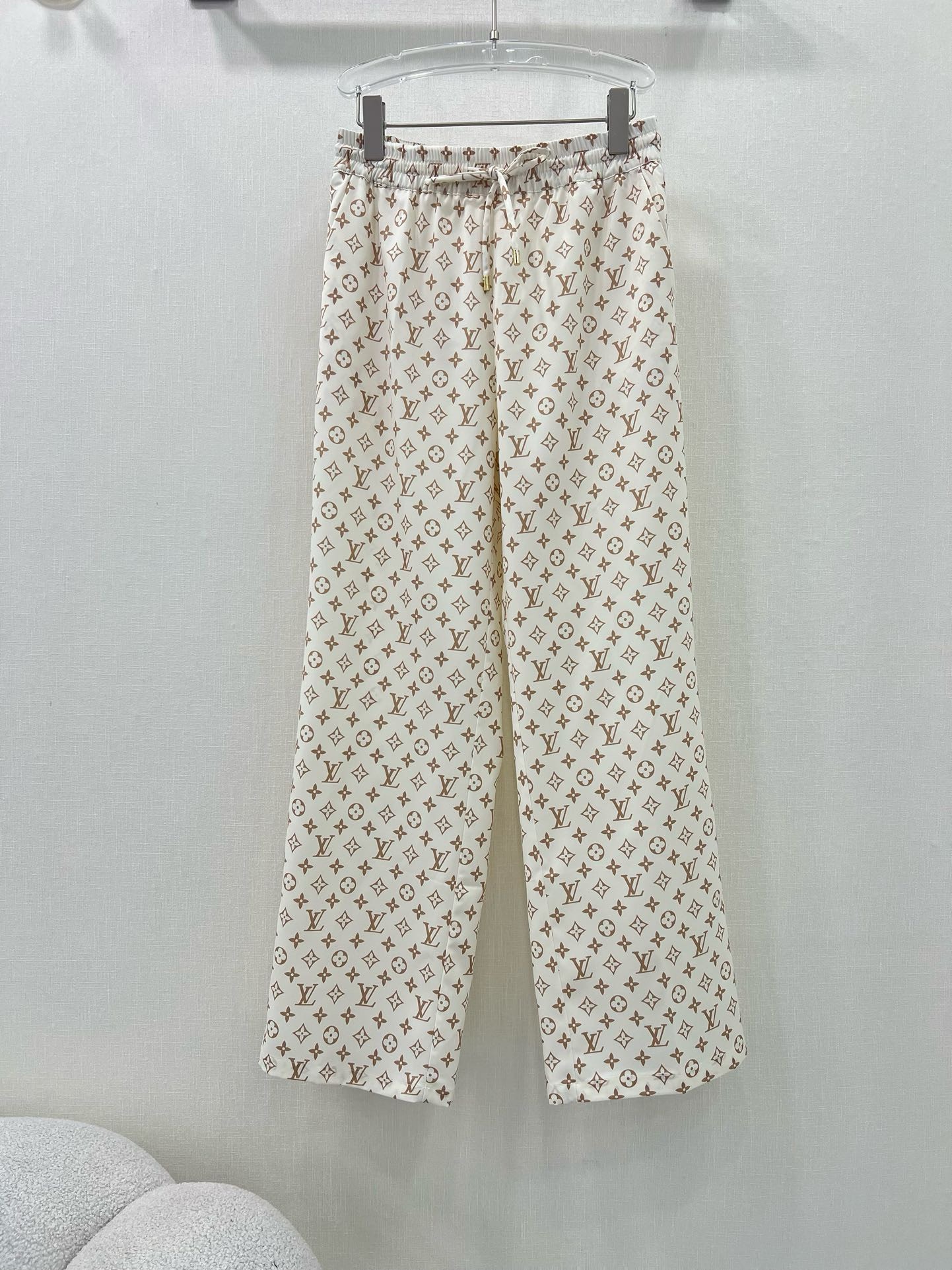 Bagsaaa L0vis Vvtt0n Silk Fabric Monogram Cream Color Pants
