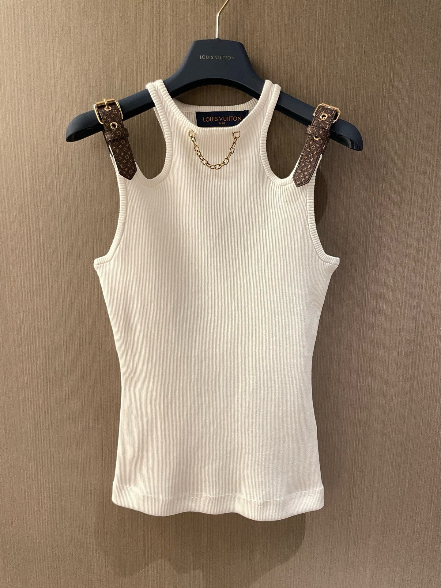Bagsaaa L0vis Vvtt0n White Eyelet Tab Tank Top