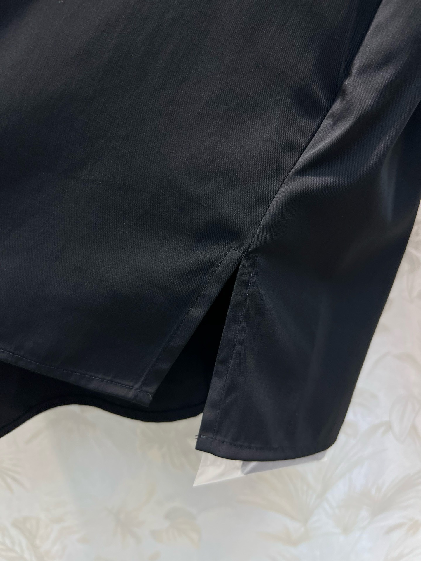 Bagsaaa L0vis Vvtt0n Monogram Lavaliere Button Sleeve Blouse In Black