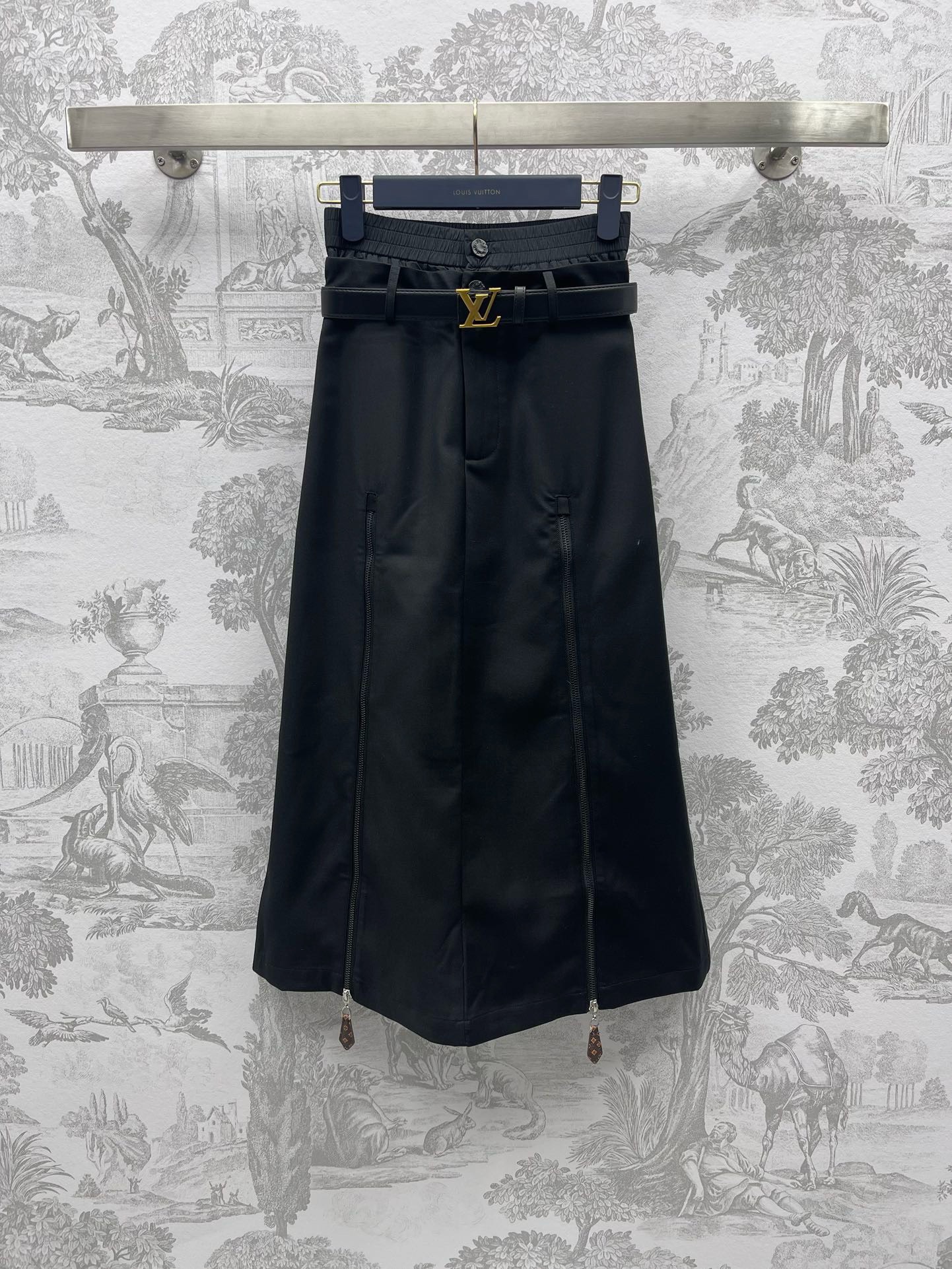 Bagsaaa L0vis Vvtt0n Black With Belt Long Skirt
