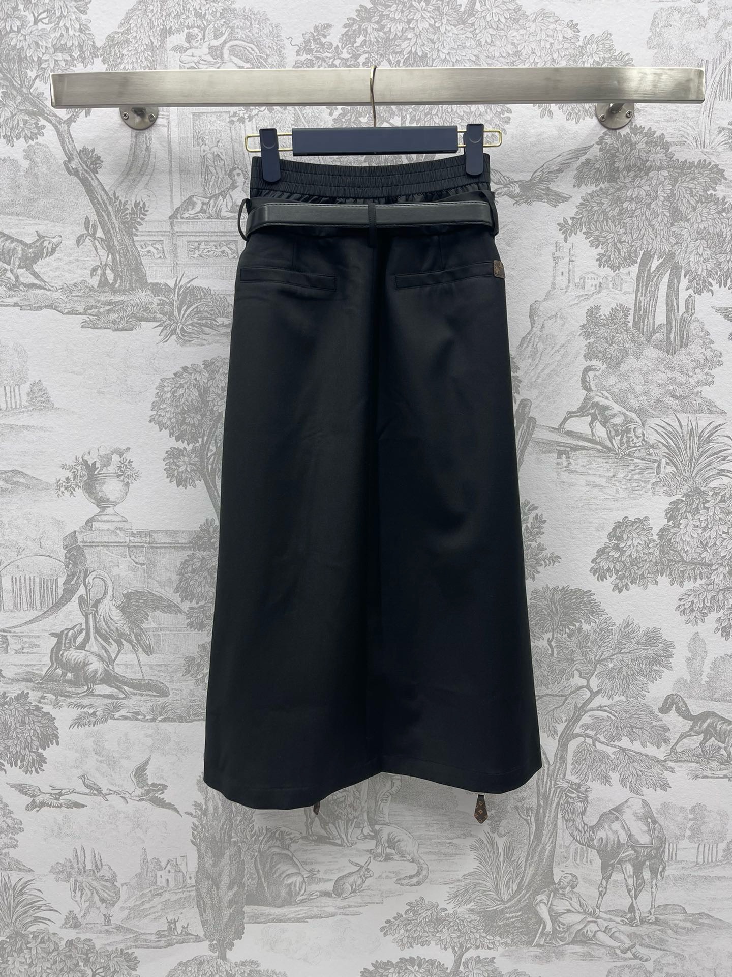 Bagsaaa L0vis Vvtt0n Black With Belt Long Skirt