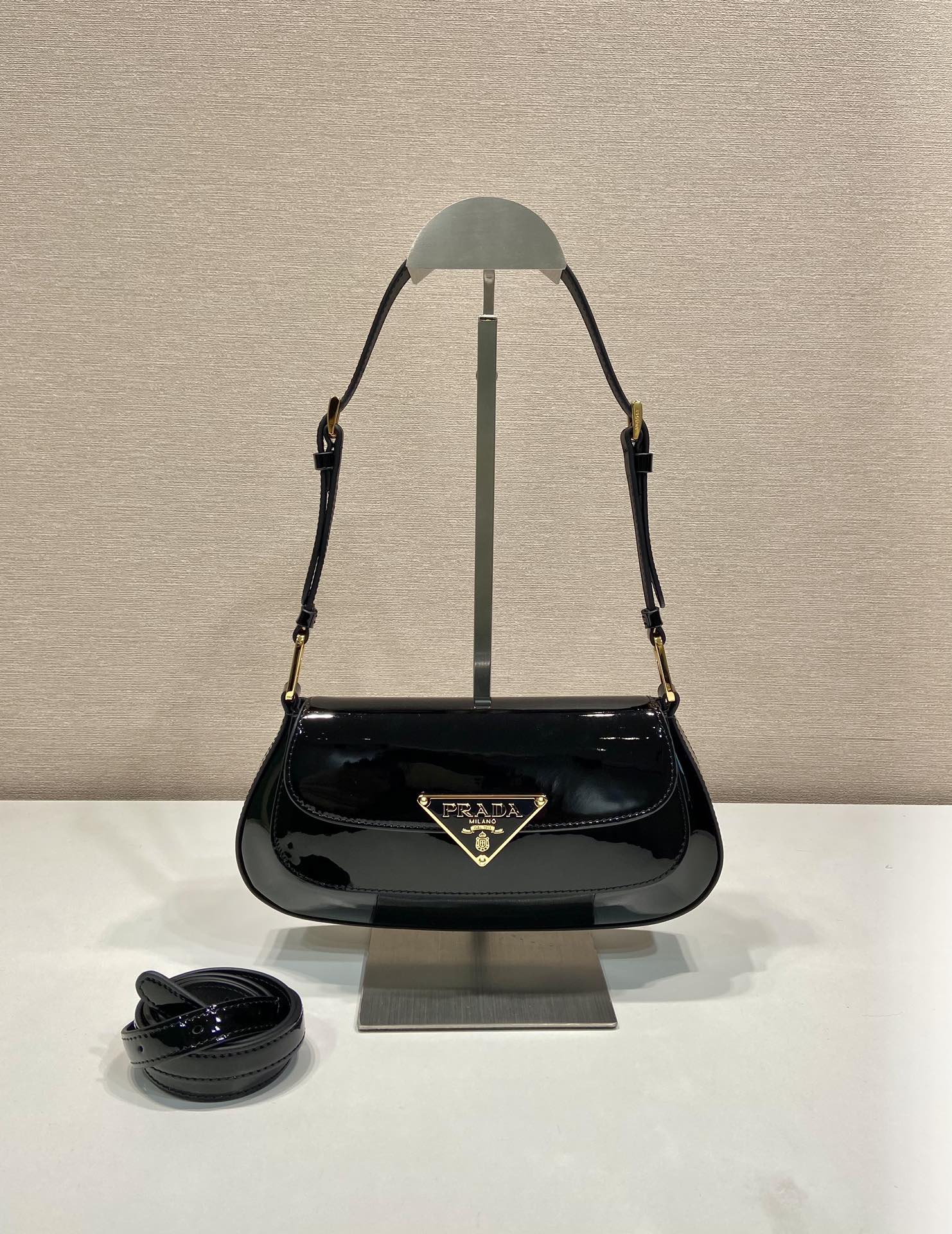 Bagsaaa Pra*a Black Patent Leather Shoulder Bag - 24*11*4cm