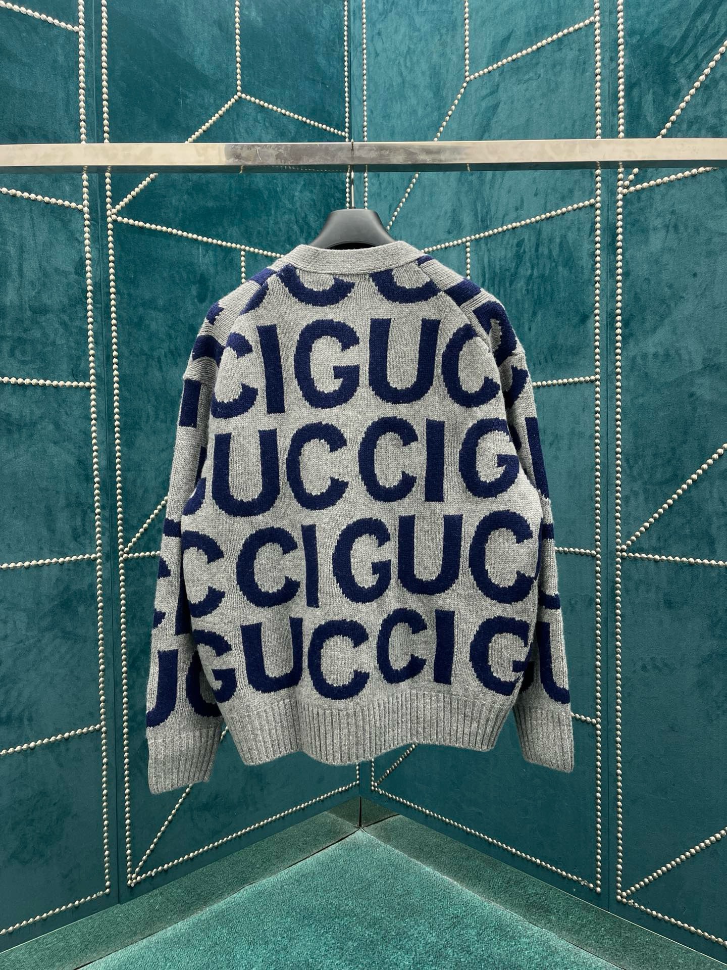 Bagsaaa Gvc*1 Embroidered wool cardigan